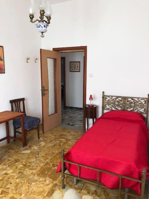 Casa Indipendente Zona Centrale La Maddalena  Kültér fotó