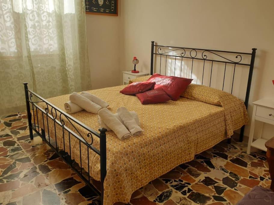 Casa Indipendente Zona Centrale La Maddalena  Kültér fotó