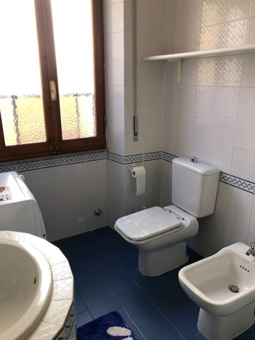 Casa Indipendente Zona Centrale La Maddalena  Kültér fotó