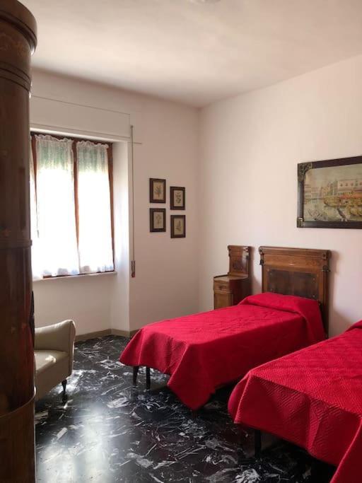 Casa Indipendente Zona Centrale La Maddalena  Kültér fotó