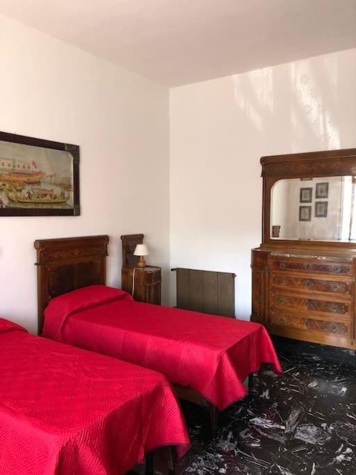 Casa Indipendente Zona Centrale La Maddalena  Kültér fotó