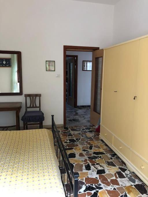 Casa Indipendente Zona Centrale La Maddalena  Kültér fotó