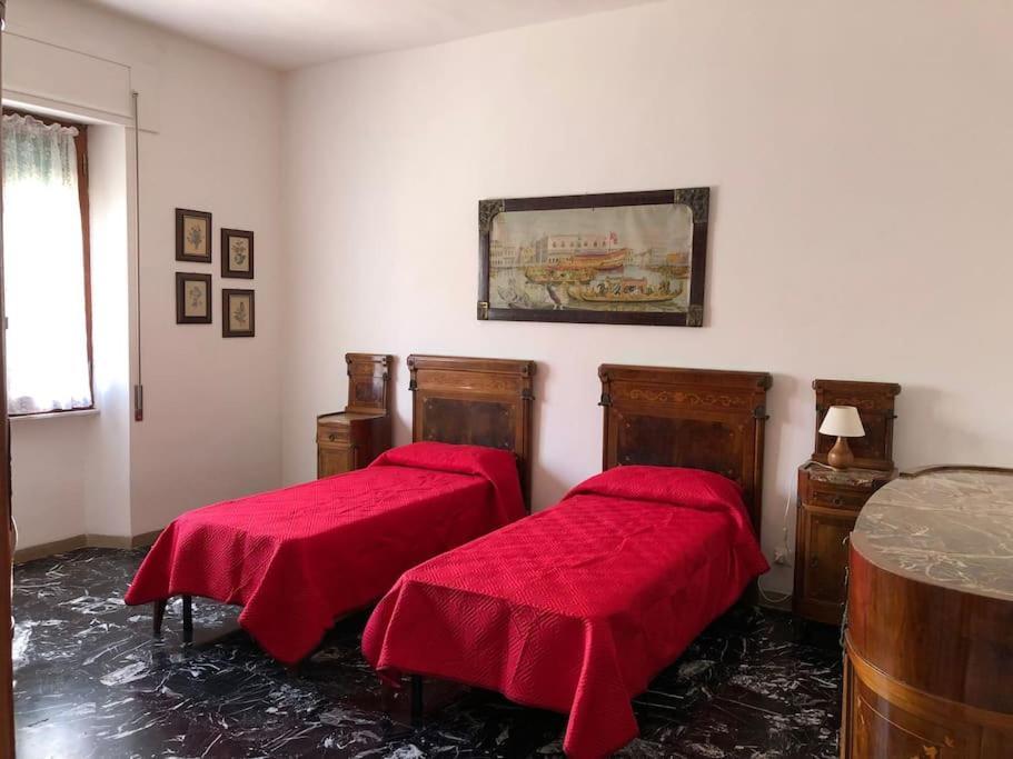 Casa Indipendente Zona Centrale La Maddalena  Kültér fotó